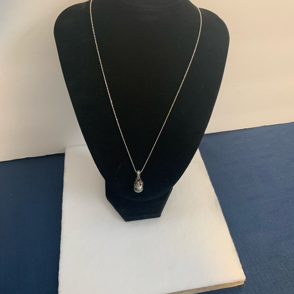 Stamped 925 pearl on a chain
